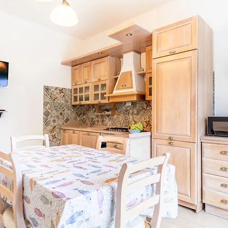 Livorno- Piazza Vittoria Central Apartment! Appartamento