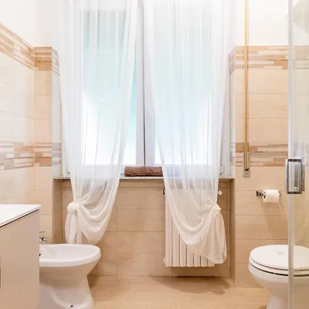 Appartamento Livorno- Piazza Vittoria Central Apartment!